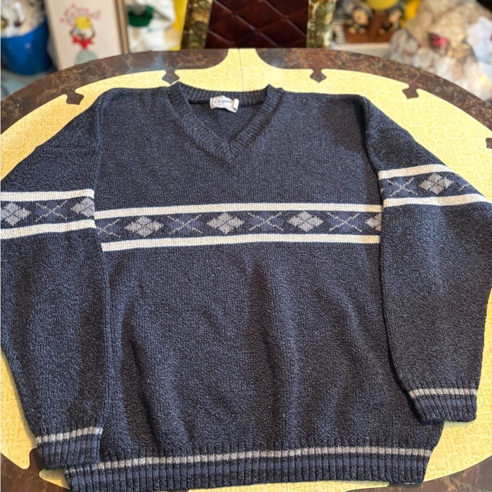 Vintage Men's Blue Sweater with Patterned Stripes - Picture 2 of 8